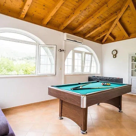 Apartments Davor 슬라노