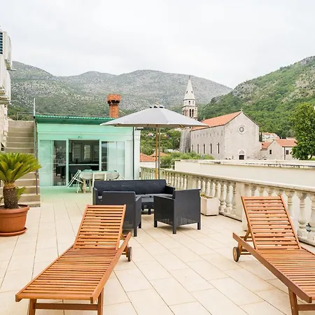 Apartments Davor Slano