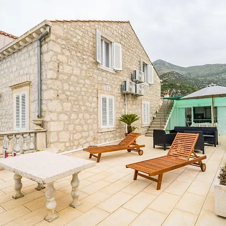 Apartments Davor Slano